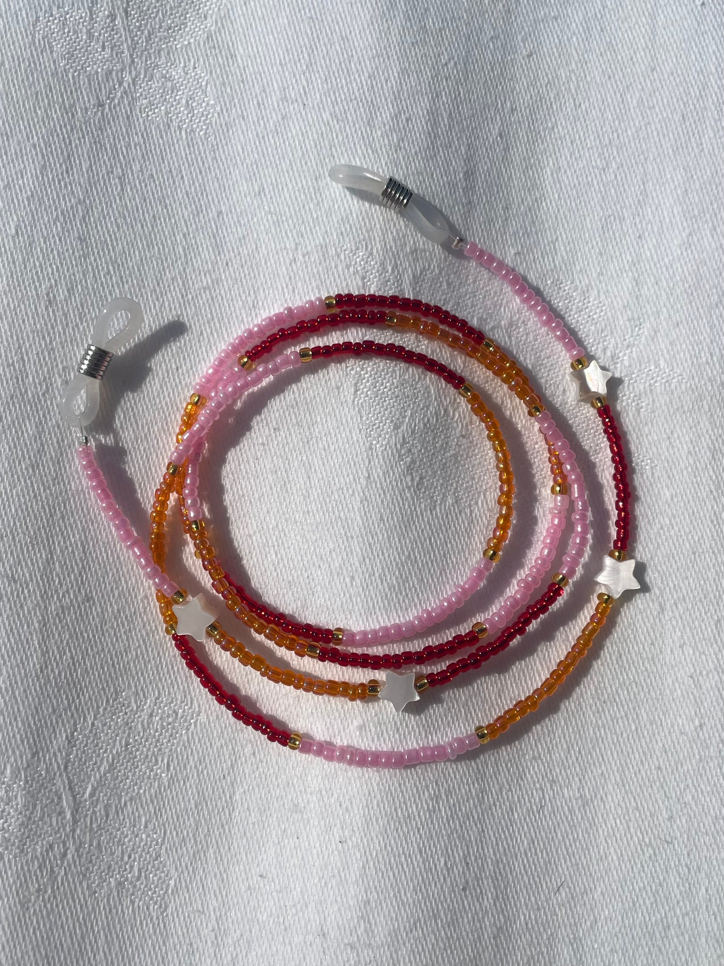 „lola“ sunglass chain