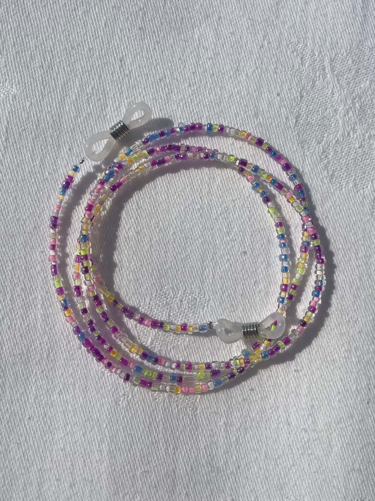 „emily“ sunglass chain