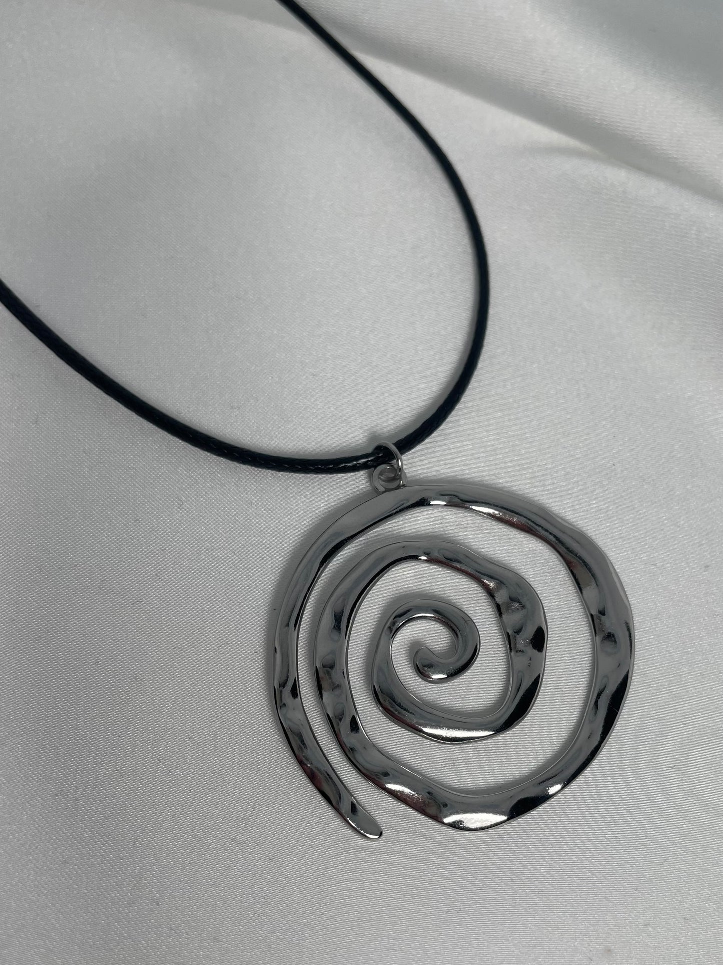 "marlo" necklace silver